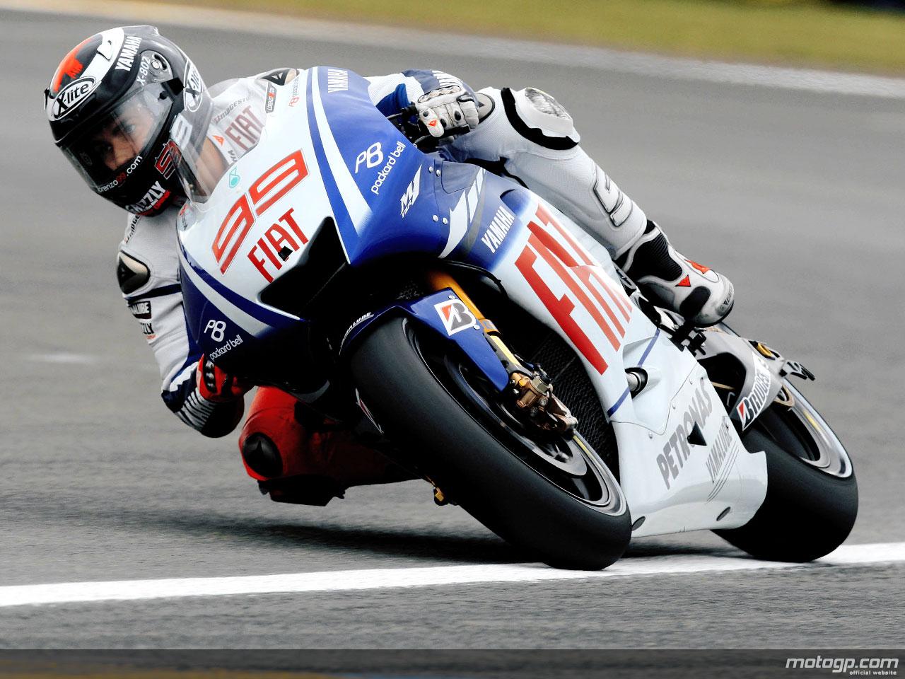 MotoGP Motor Lorenzo Mengalami Masalah TeknikHaruskah Balapan